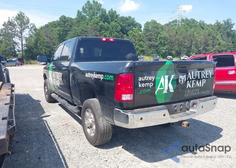 2018 Ram 2500 Tradesman 4X4 6'4 Box from USA, damaged, VIN 3C6UR5CL2JG411687